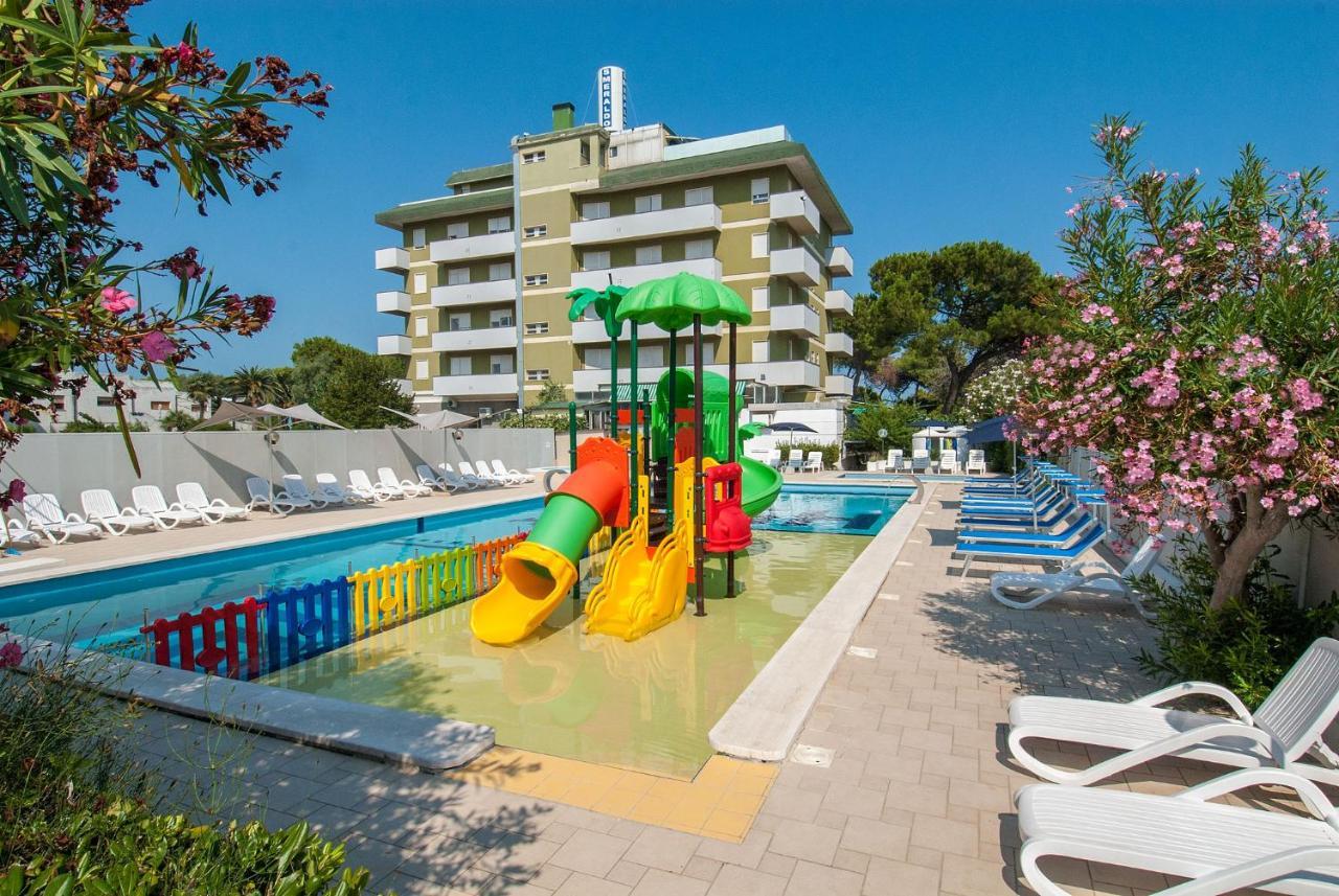Hotel Smeraldo Джуліанова Екстер'єр фото