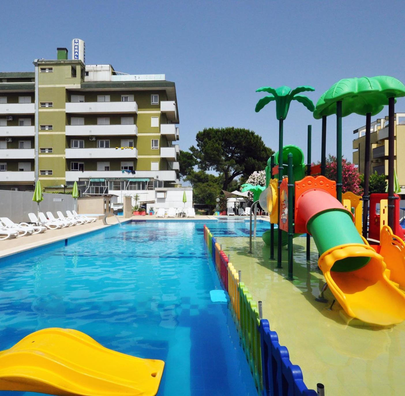 Hotel Smeraldo Джуліанова Екстер'єр фото