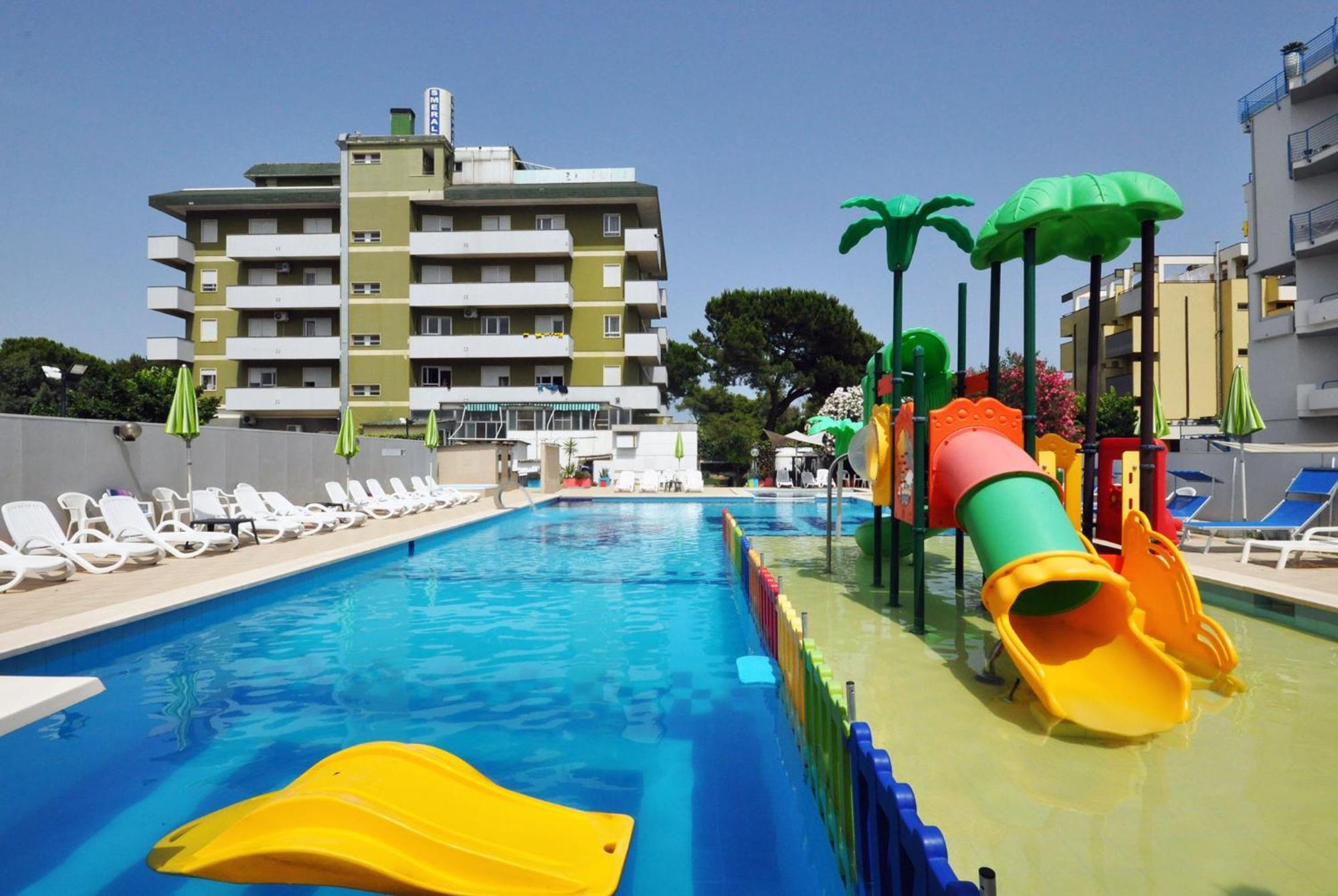Hotel Smeraldo Джуліанова Екстер'єр фото