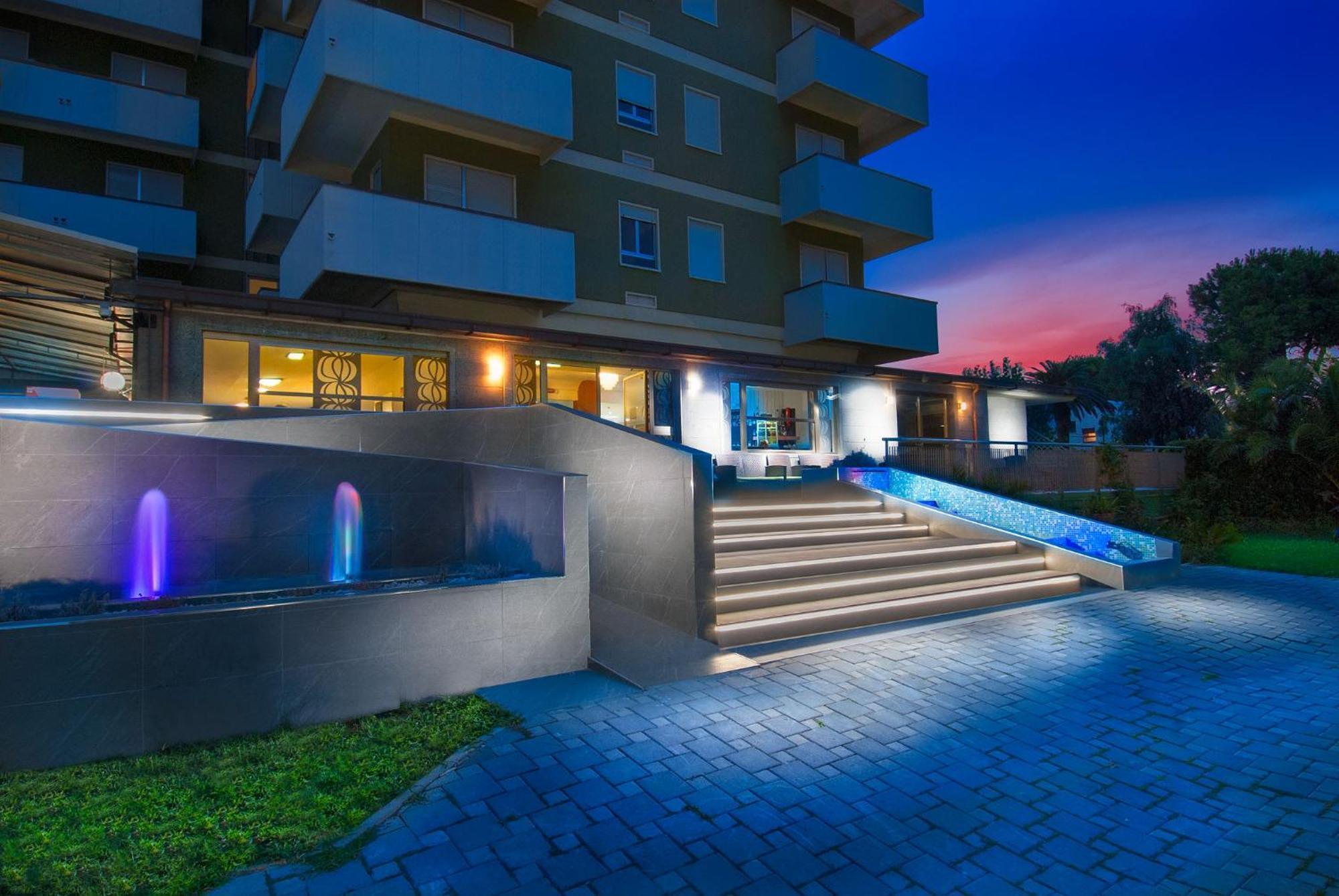 Hotel Smeraldo Джуліанова Екстер'єр фото