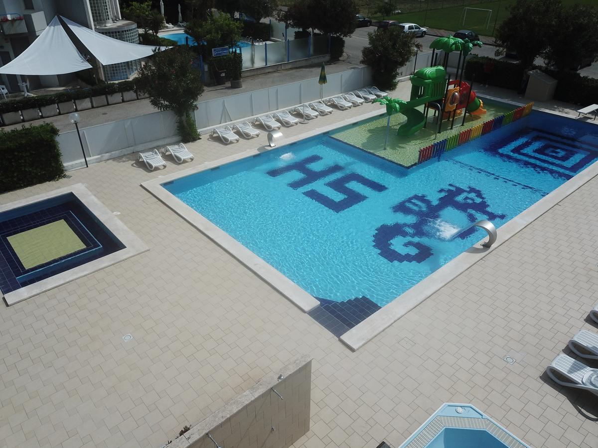 Hotel Smeraldo Джуліанова Екстер'єр фото